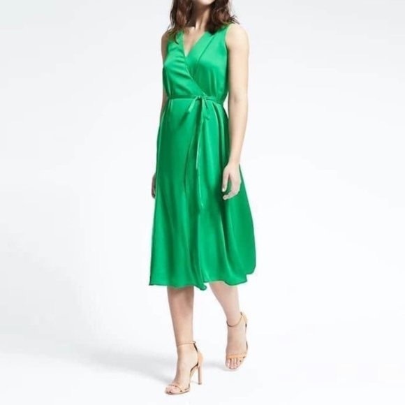 Banana Republic Green Midi Wrap Dress - Picture 9 of 9